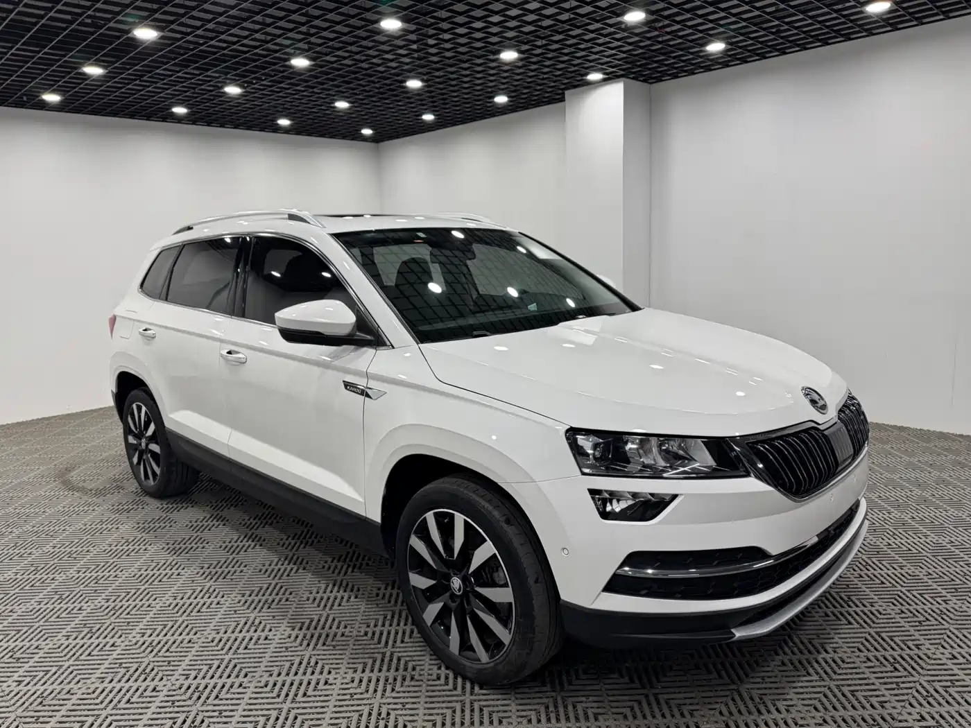 Škoda Karoq 2021 TSI280 Luxury Edition