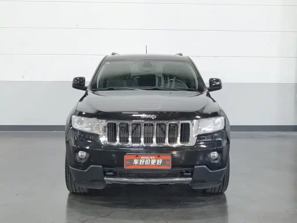 Фото 3 - Jeep Grand Cherokee (Import)