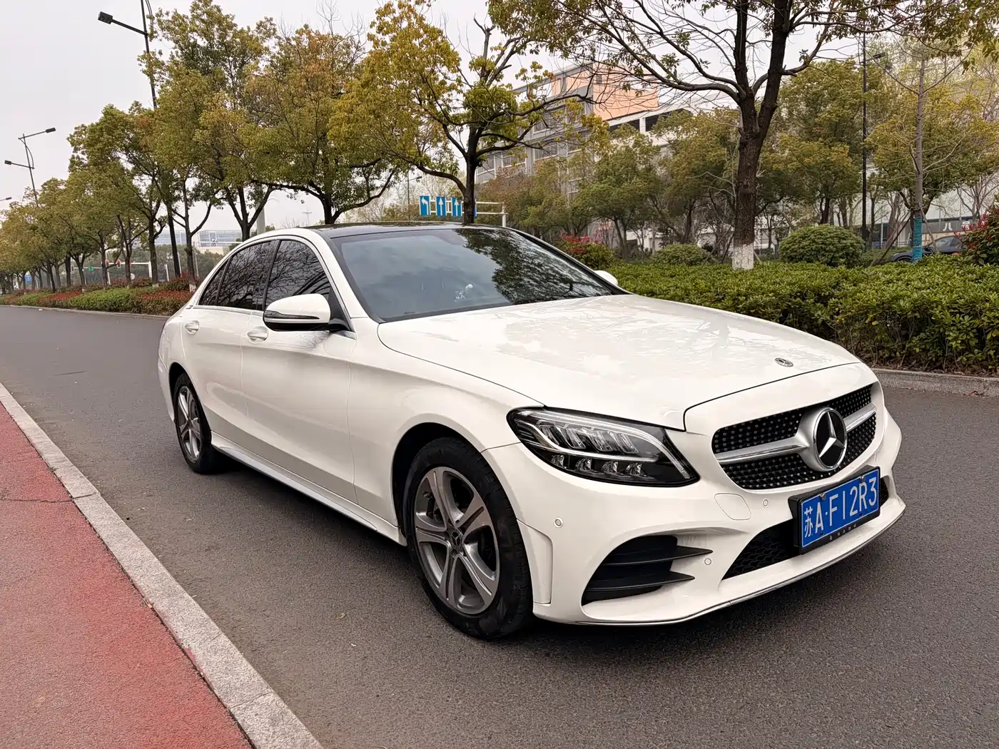 MERCEDES-BENZ CLASS C