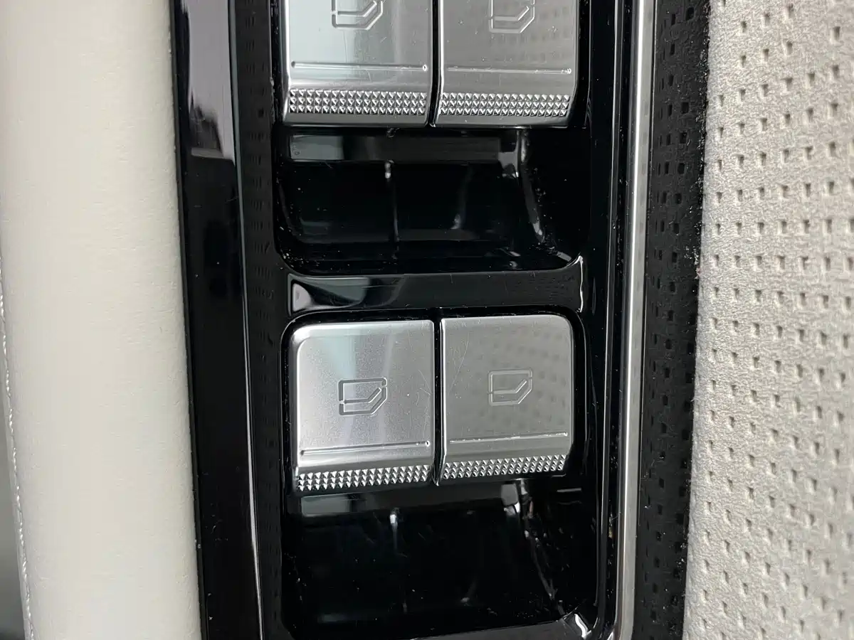 ZEEKR EXTREME KRYPTON 009