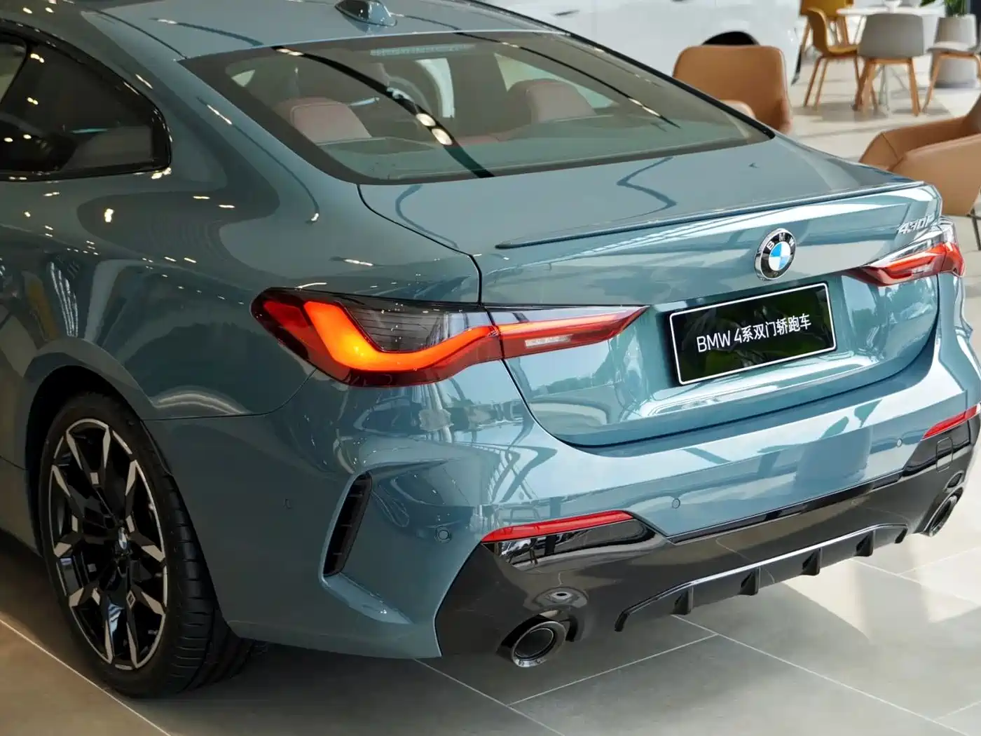 BMW 4 Series 2024 430i M Sport Shadow Edition фото 13