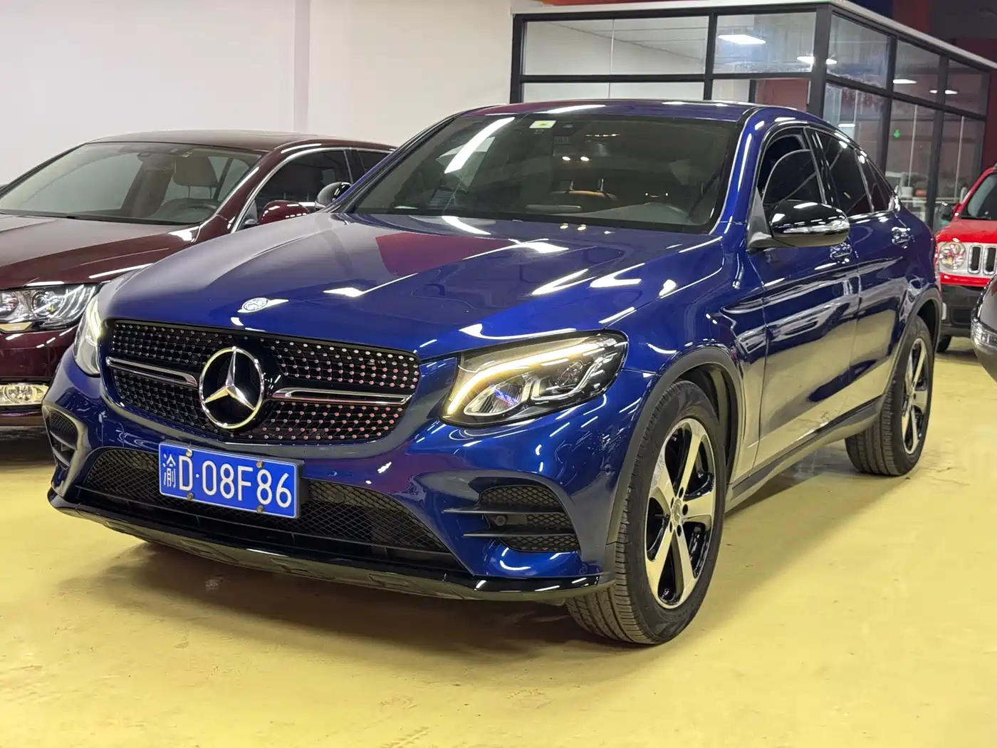 Mercedes-Benz GLC Coupe 2017 GLC 200 4MATIC Coupe SUV фото 4