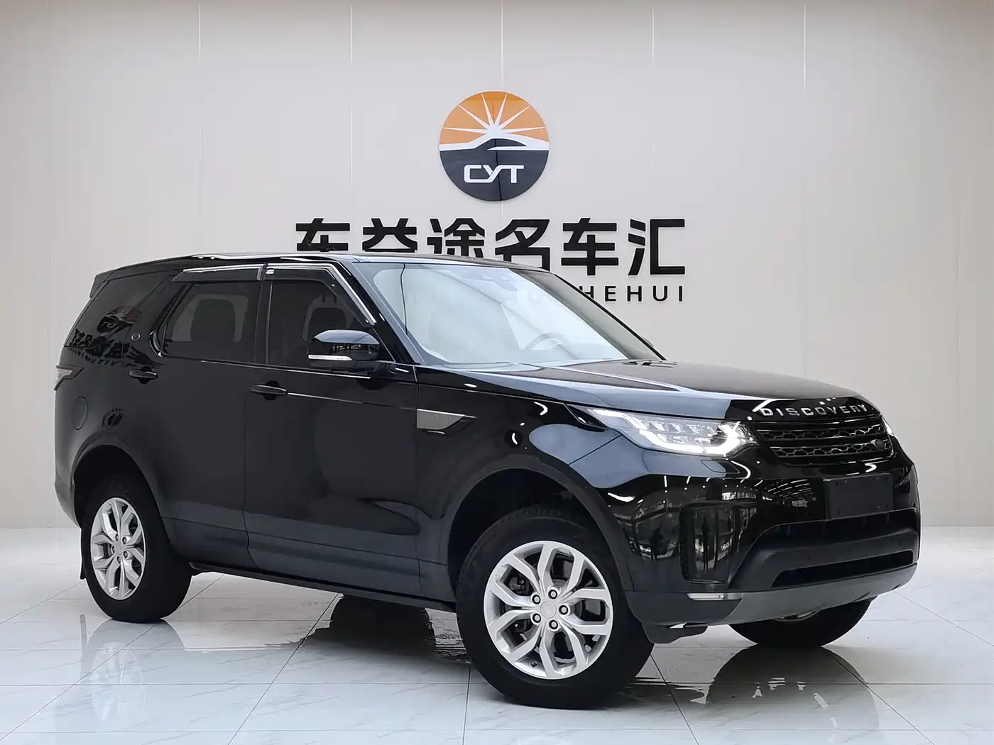 Land Rover Discovery 2017 3.0 SC V6 S фото 3