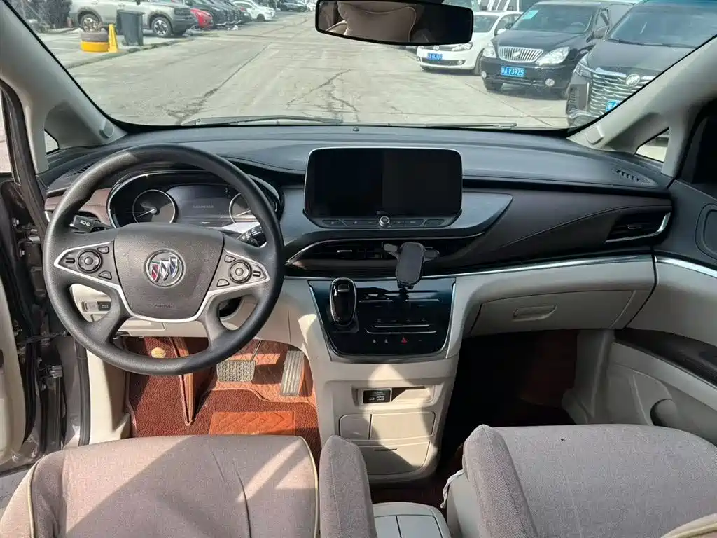 BUICK GL8
