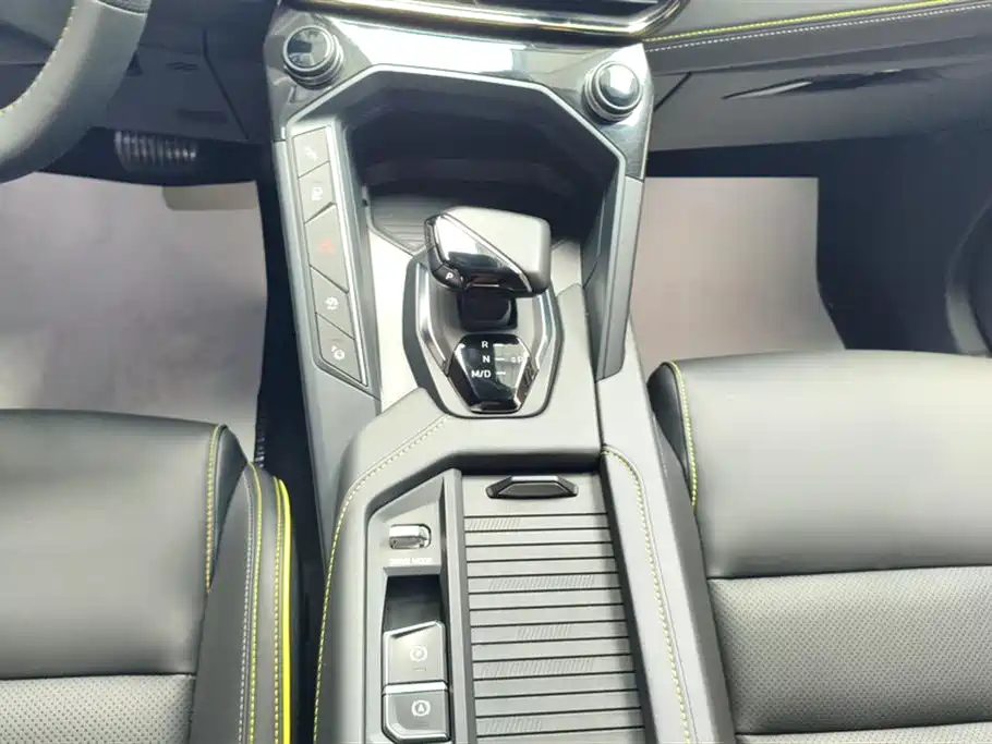 Lynk & Co 06 2023 Remix 1.5T Power Halo фото 16