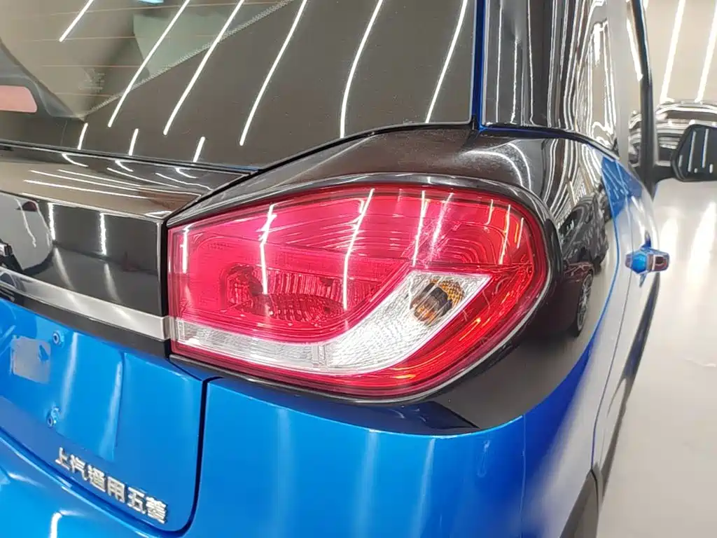 Фото 8 - Baojun E100