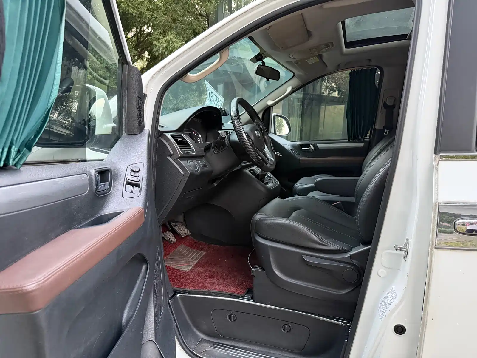 Фото 4 - Maxus G10