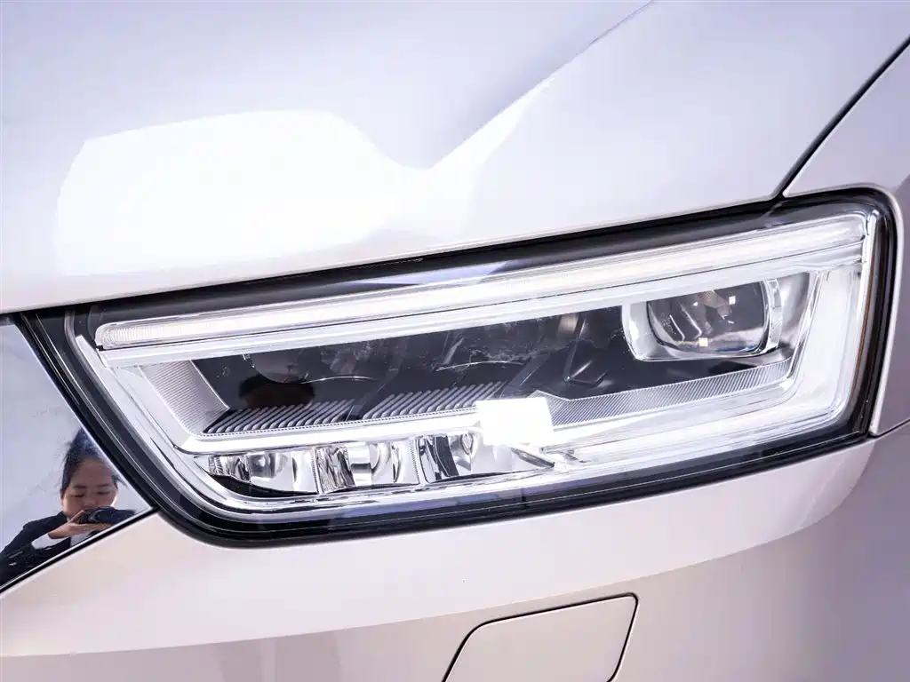 Audi Q3 2018 30th Anniversary Edition 30 TFSI Fashion фото 4