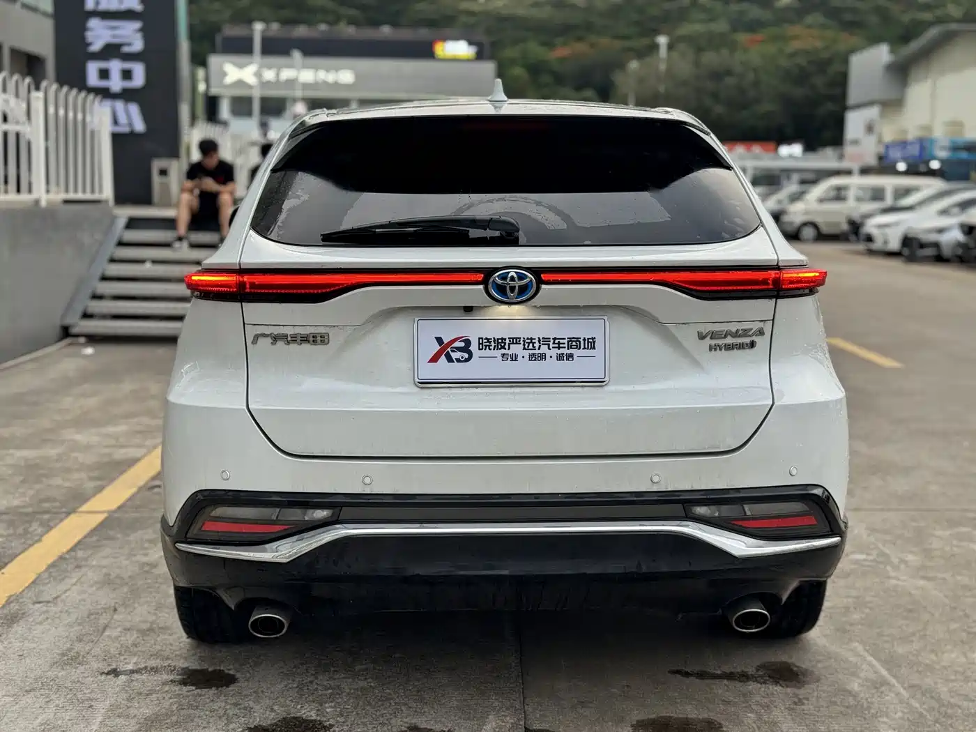 Toyota Venza 2023 2.5L Smart Hybrid FWD Premium фото 7