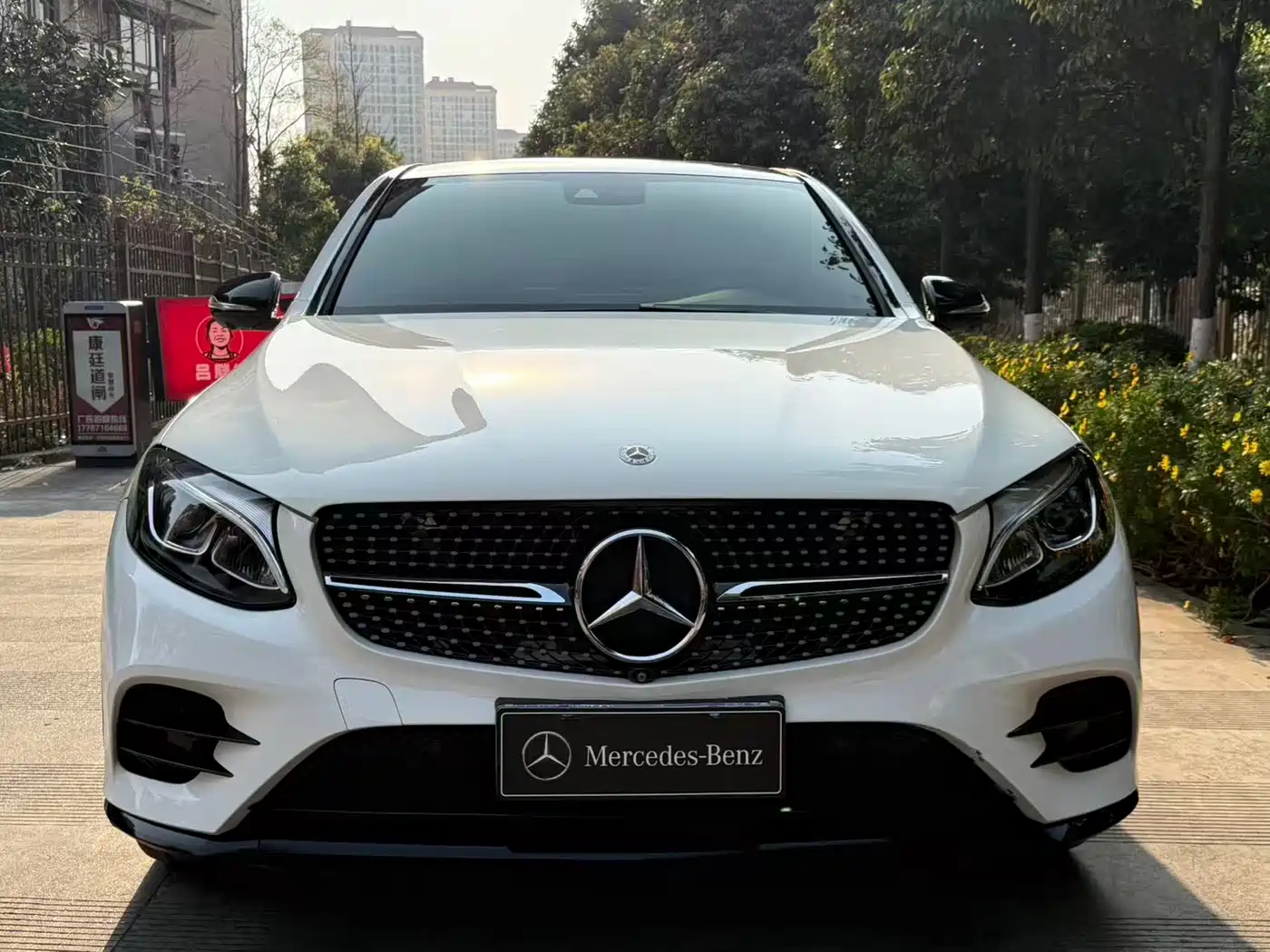 Mercedes-Benz GLC Coupe 2018 GLC 260 4MATIC Coupe SUV фото 19
