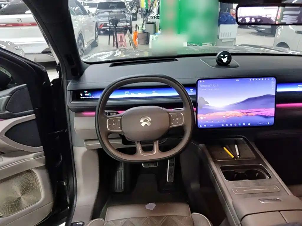 NIO ES8 2025 2025 Model 6-Seat Executive Luxury Edition