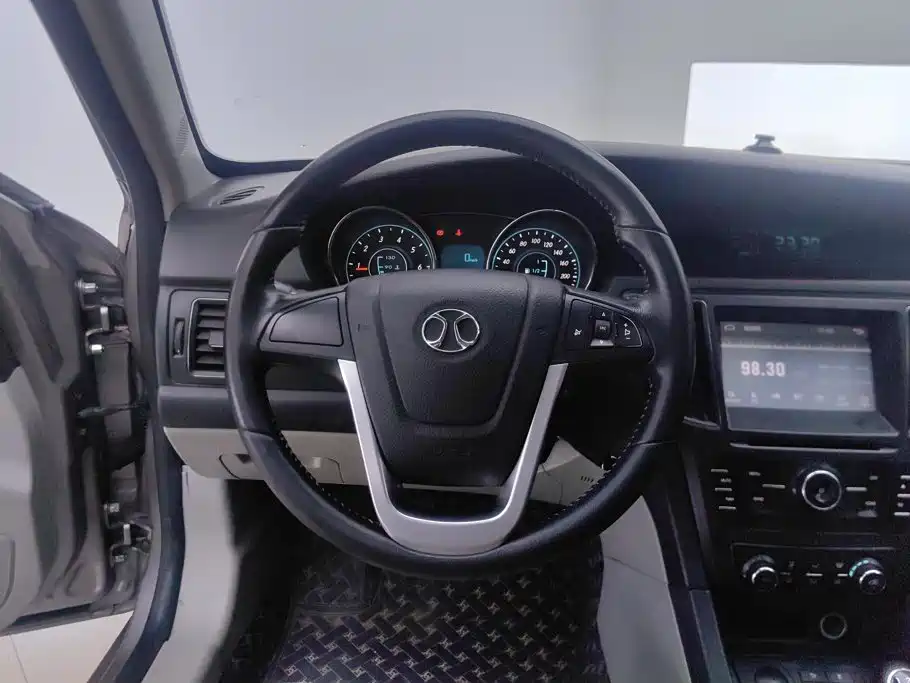 BAIC Senova D50 2015 2014 1.5L Manual Comfort