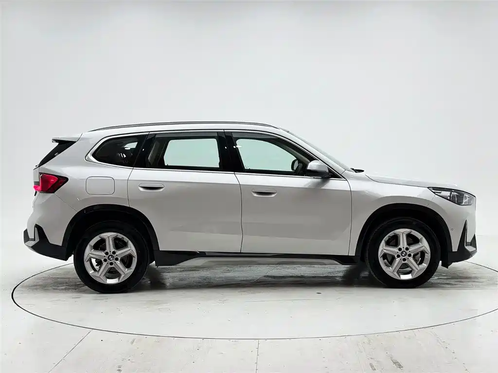 BMW X1 2023 sDrive20Li X Design Package фото 9