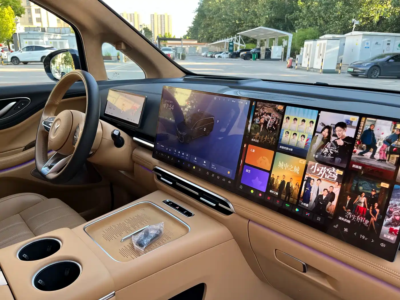 Voyah Auto Voyah Dreamer 2025 PHEV AWD Flagship Kunpeng Edition фото 5