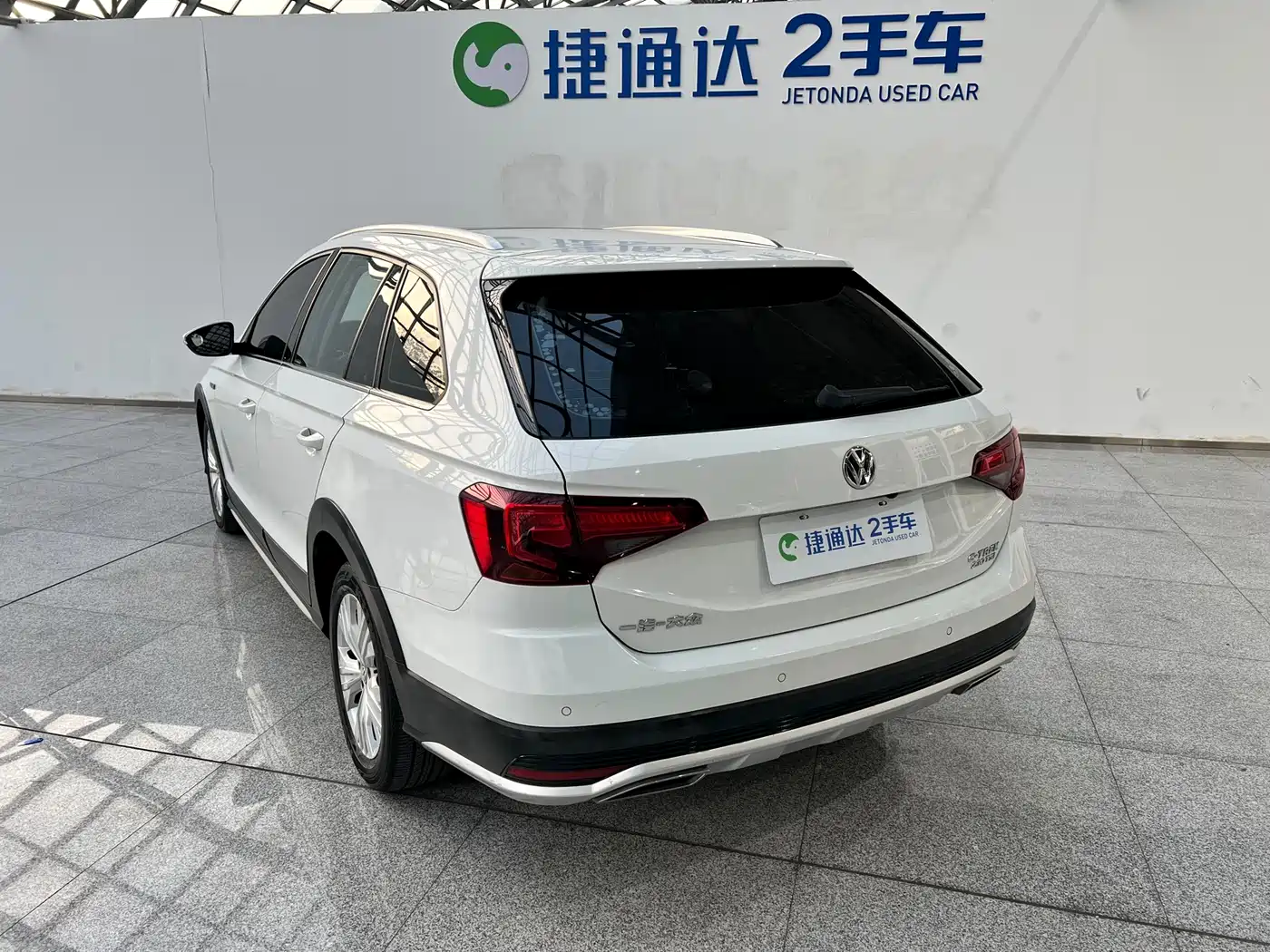 Volkswagen C-TREK 2017 230TSI DSG Comfort фото 8