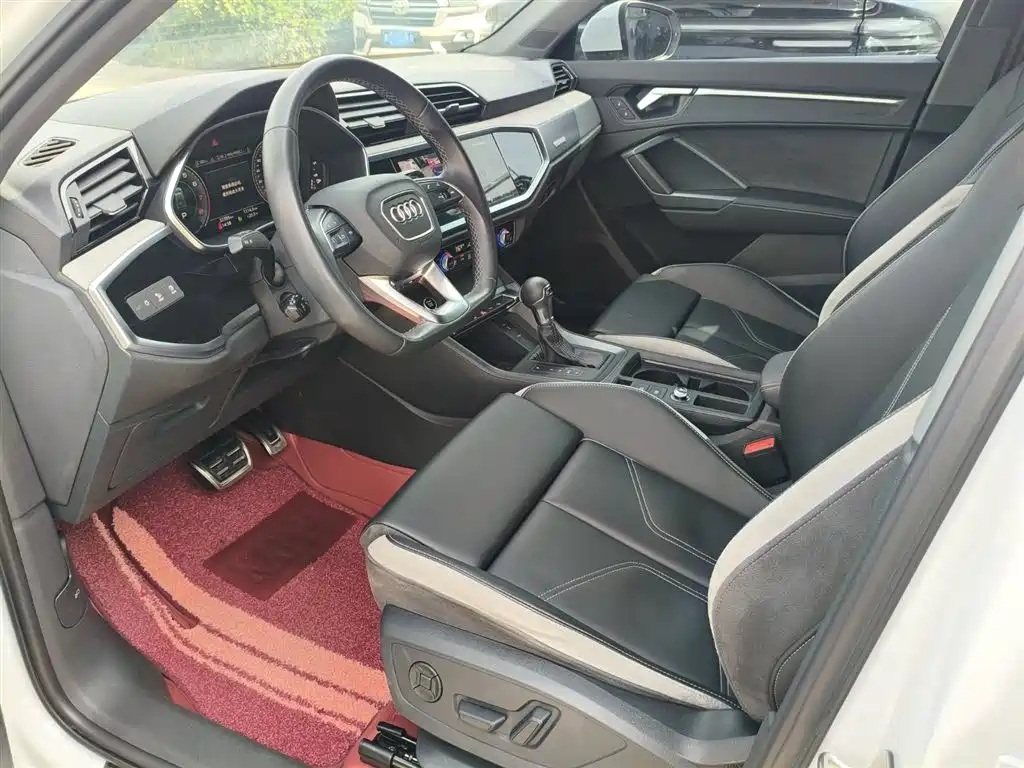 Audi Q3 2024 35 TFSI Fashion Sport фото 9