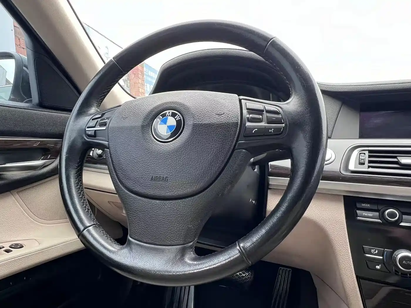 BMW 7 Series 2011 730Li Elegance фото 12