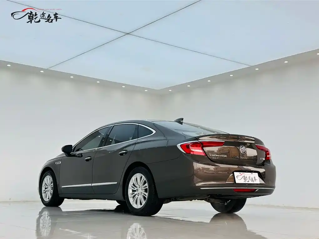 Buick LaCrosse 2018 Model 20T Luxury Edition фото 4