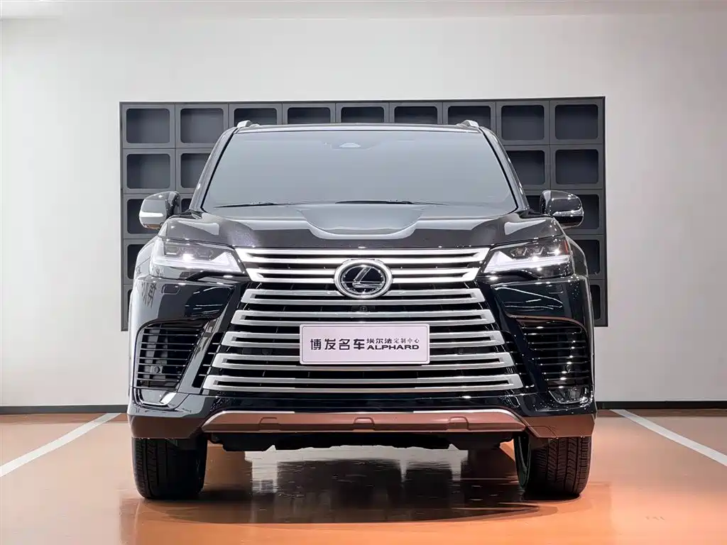 Lexus LX 2025 700h Boundary Edition фото 2