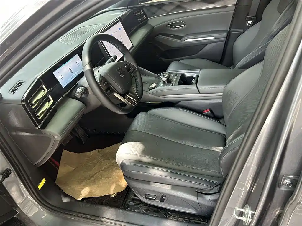 BYD Qin L 2024 DM-i 120KM Leading фото 11