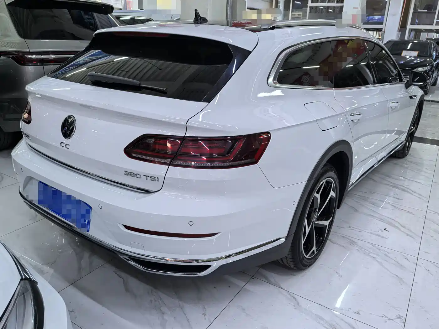 Volkswagen FAW-Volkswagen CC 2021 Model Shooting Brake 380TSI Hunting Wind Edition фото 6