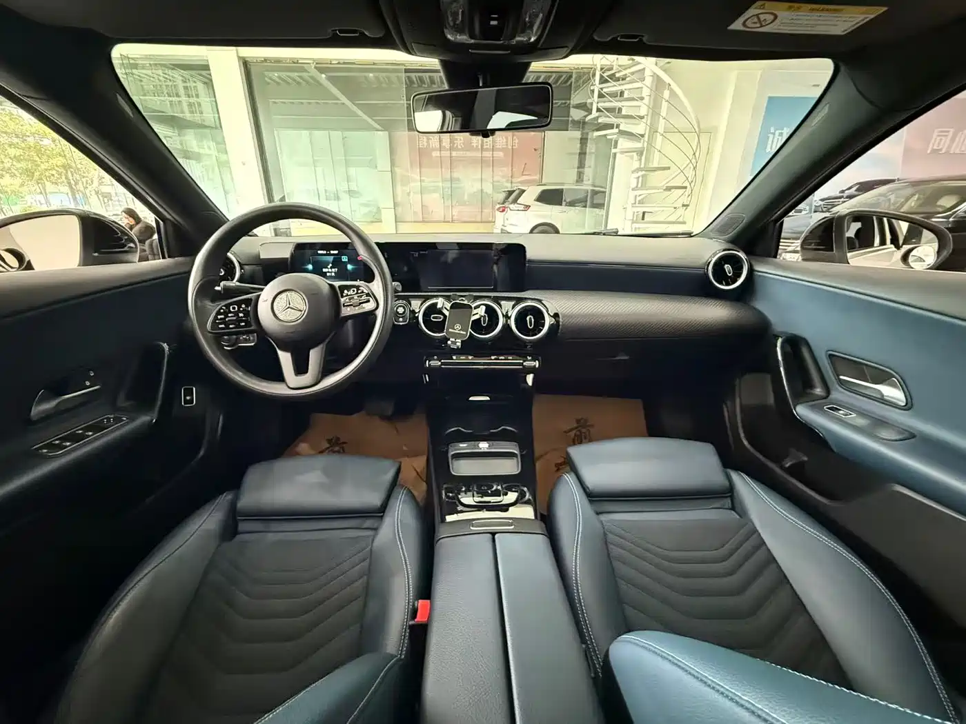 Mercedes-Benz A-Class 2020 Facelift A 180 L Sport Sedan фото 12