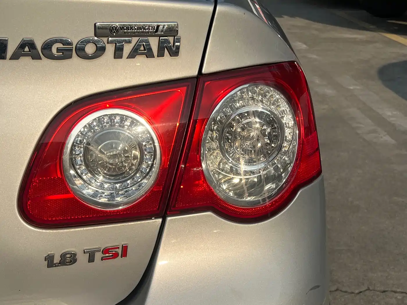 Volkswagen Magotan 2009 1.8TSI DSG Luxury фото 23