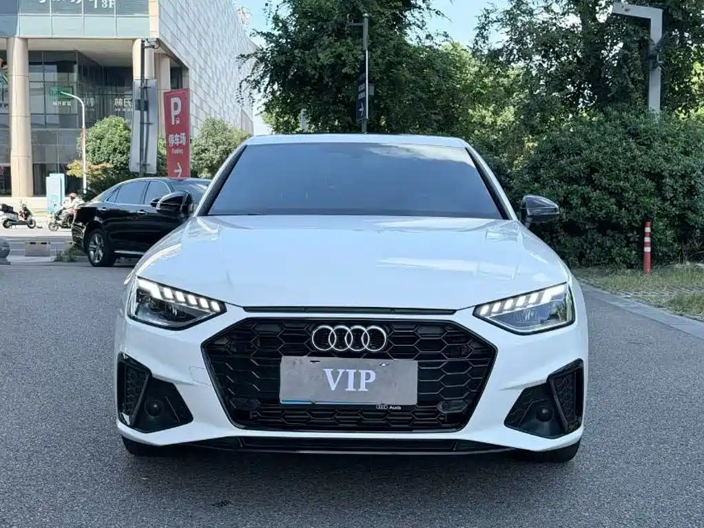 Audi A4L 2025 2025 2 Million Celebration Edition 40 TFSI Luxury Dynamic