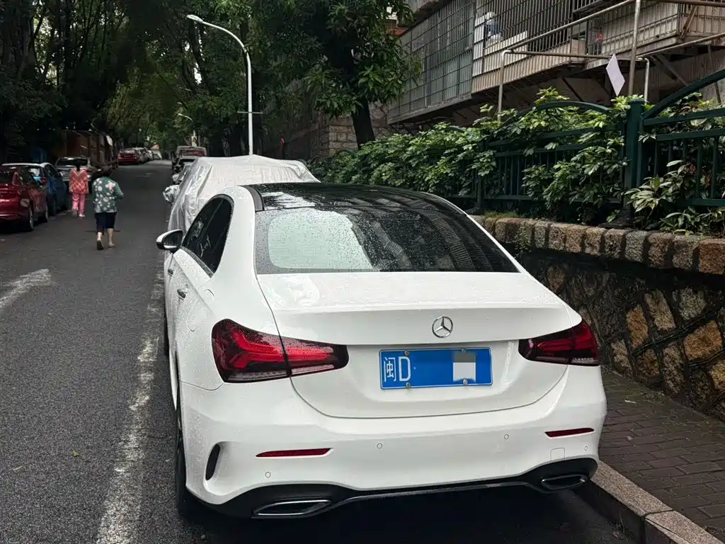Mercedes-Benz A-Class 2019 A 200 L Sport Sedane Pioneer Special Edition фото 3