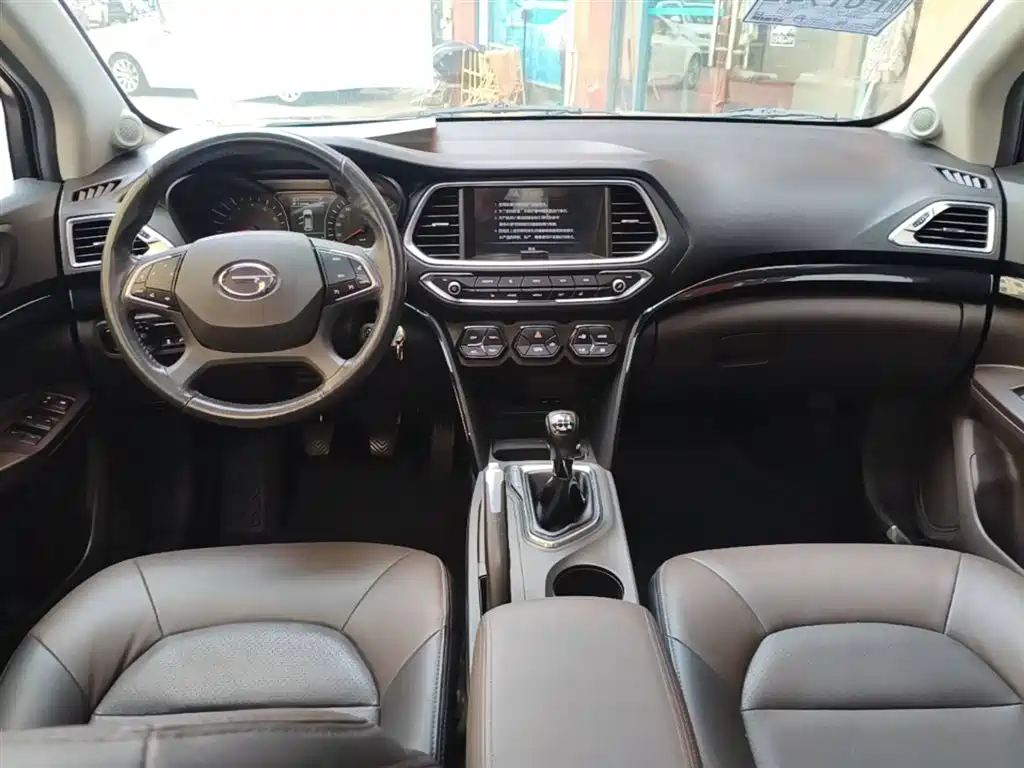 GAC Trumpchi Trumpchi GS4 2017 235T Manual 2WD Luxury фото 10