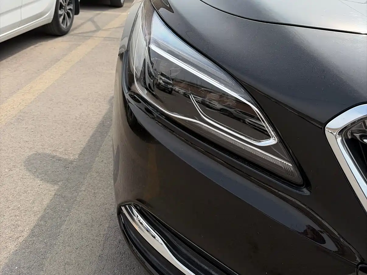 Buick LaCrosse 2018 Model 20T Elite Edition фото 5