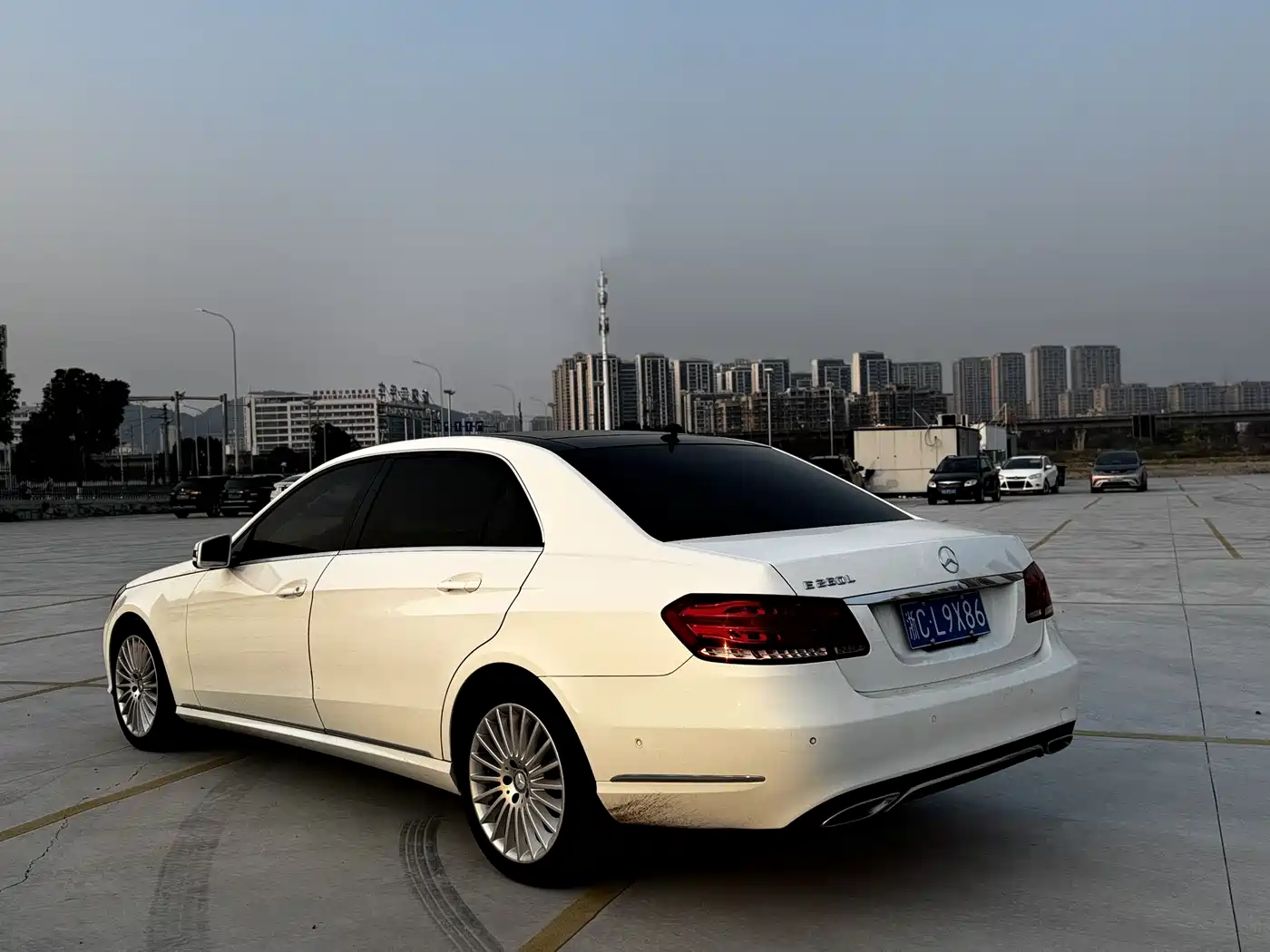 Mercedes-Benz E-Class 2015 E 260 L фото 8