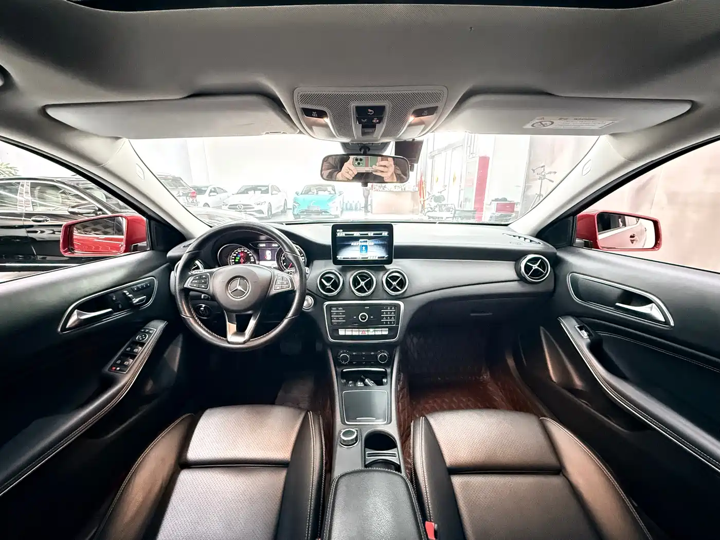 Mercedes-Benz GLA 2018 GLA 200 Fashion фото 12