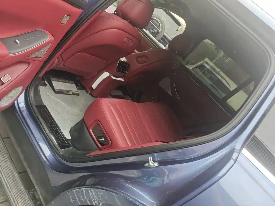 AITO Wenjie AITO M7 2026 Extended Range Max AWD 5-seater фото 6