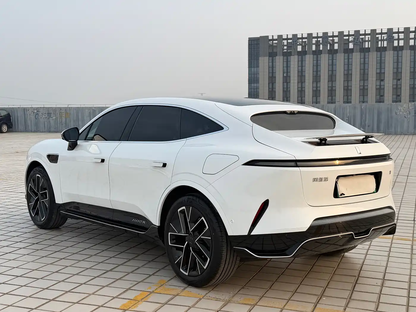 AVATR AVITA 11
