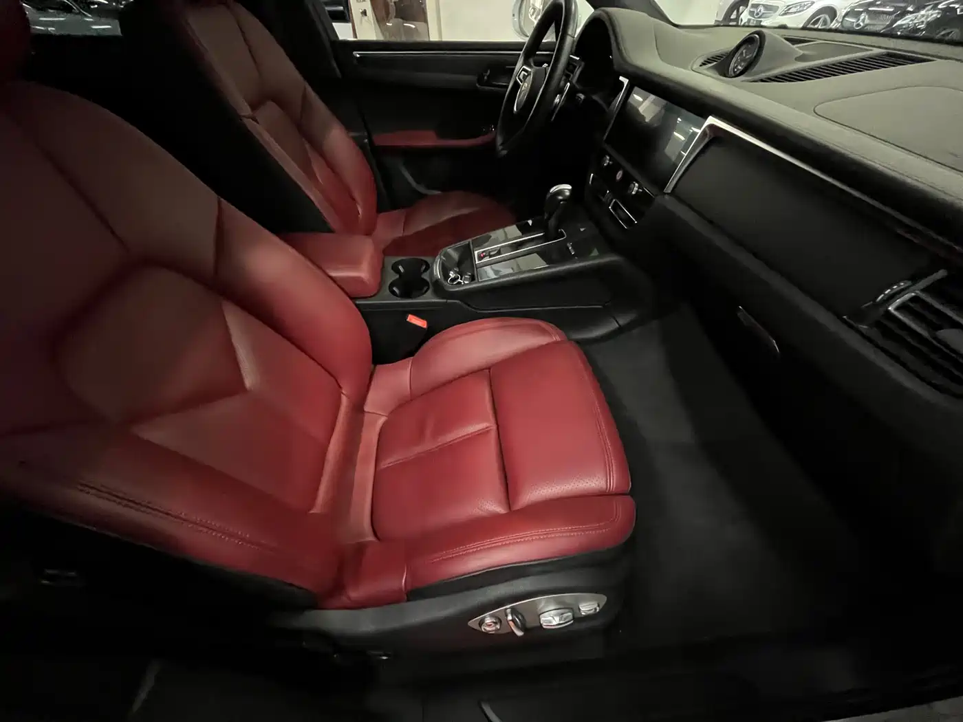 Porsche Macan 2023 Macan 2.0T фото 5