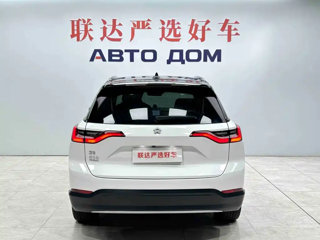 NIO ES8 2019 2018 Founder Edition
