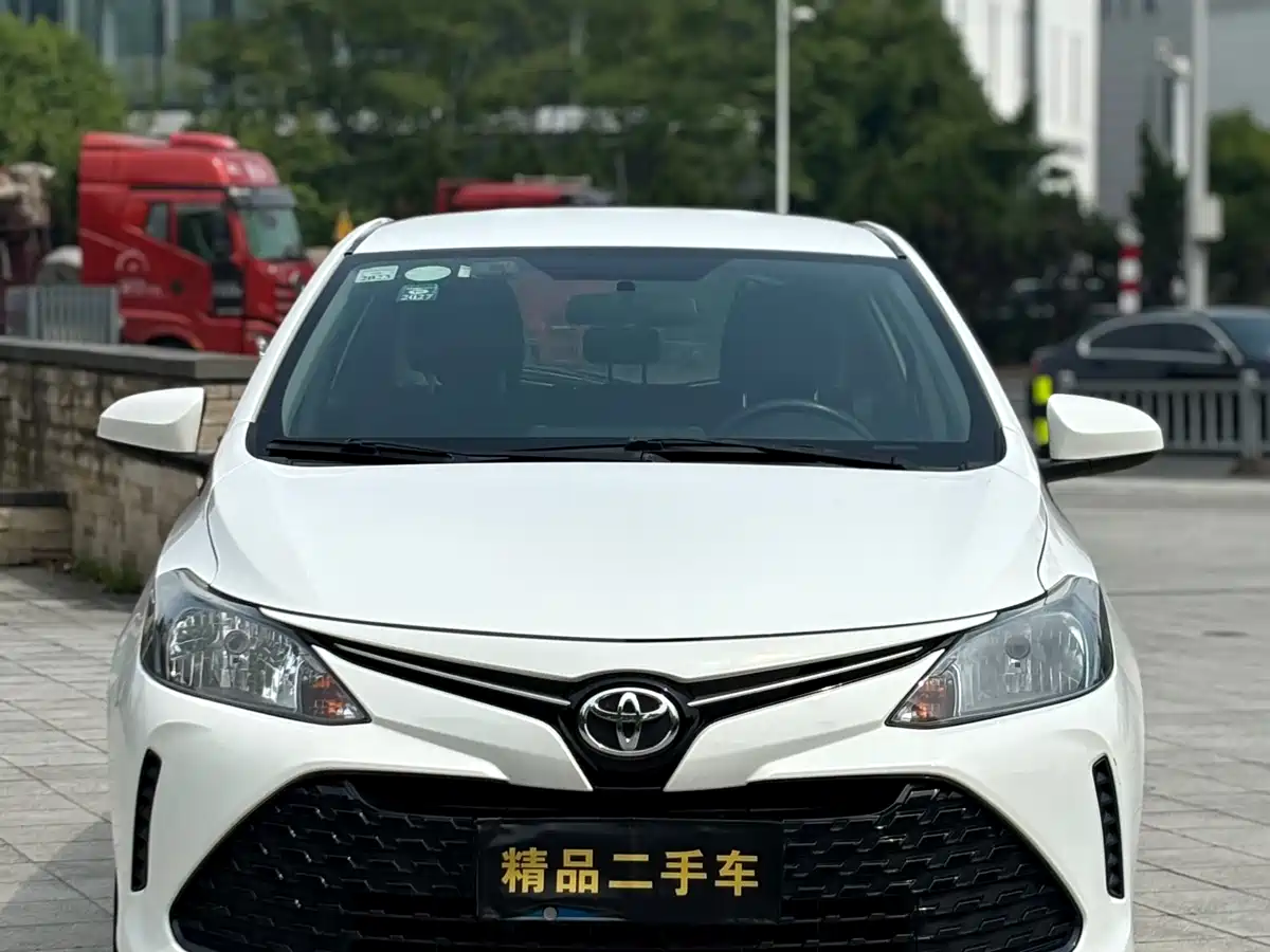 Toyota Vios FS 2017 1.5L CVT Fengchi Edition фото 2