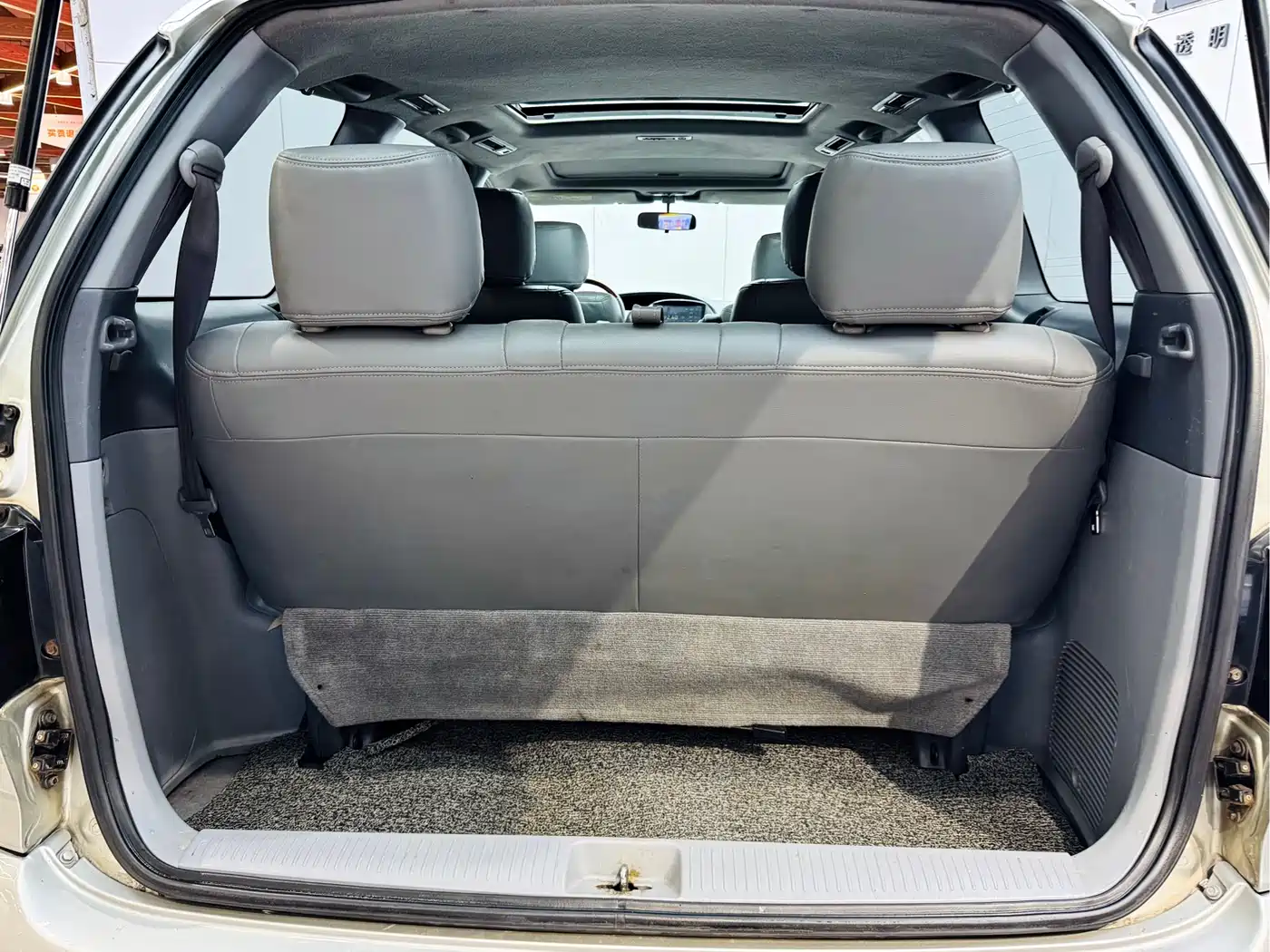 Toyota Previa фото 18