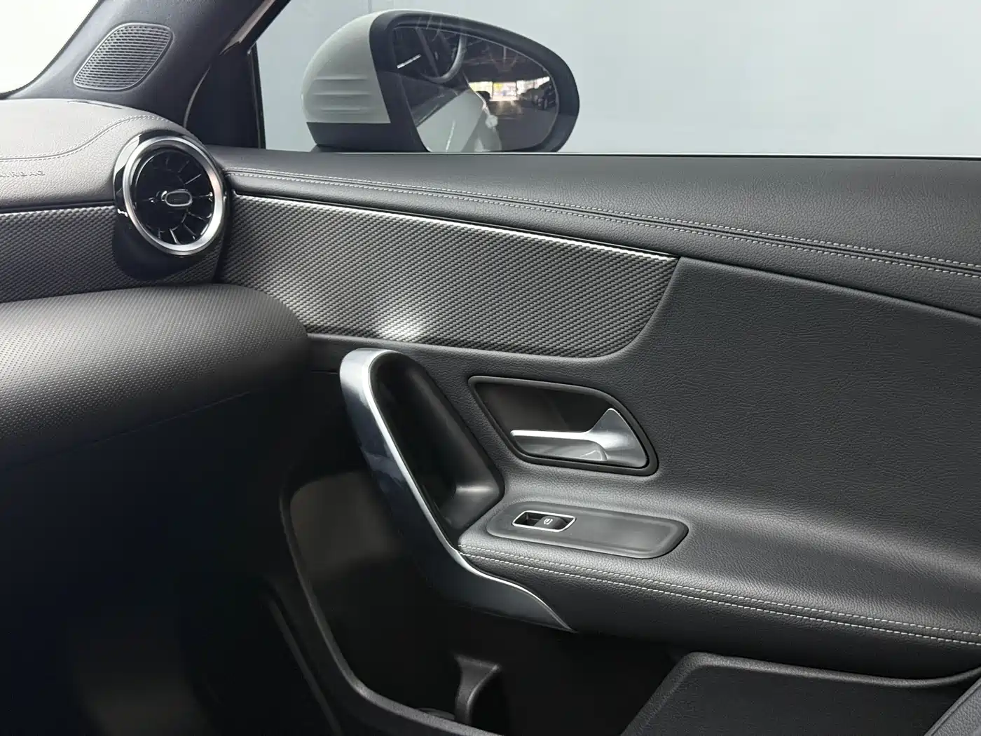 Mercedes-Benz A-Class 2023 A 180 L фото 10
