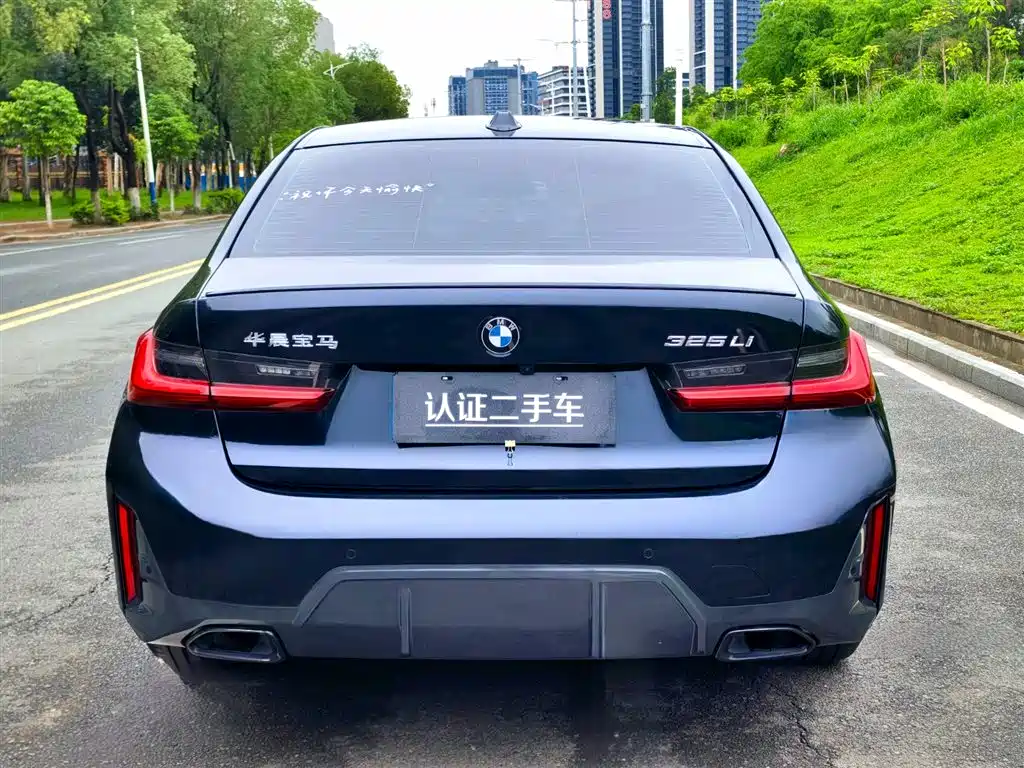 BMW 3 Series 2024 325Li M Sport Shadowline Package фото 6