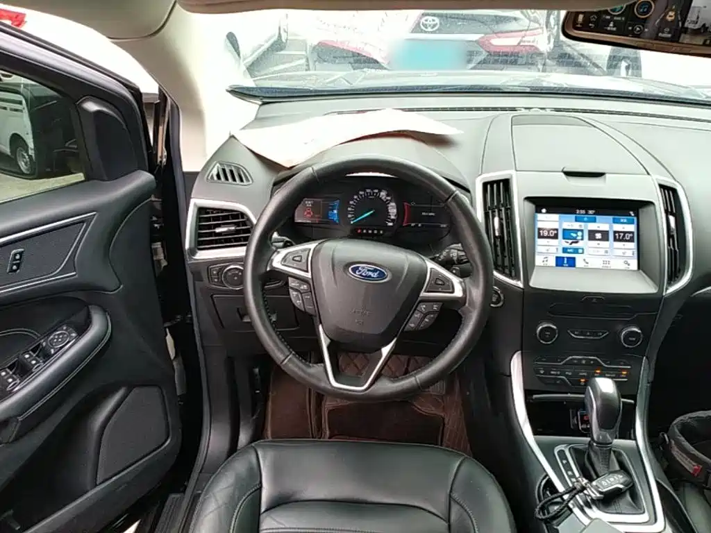 Ford Edge 2017 2016 EcoBoost 245 2WD Luxury 7-Seater
