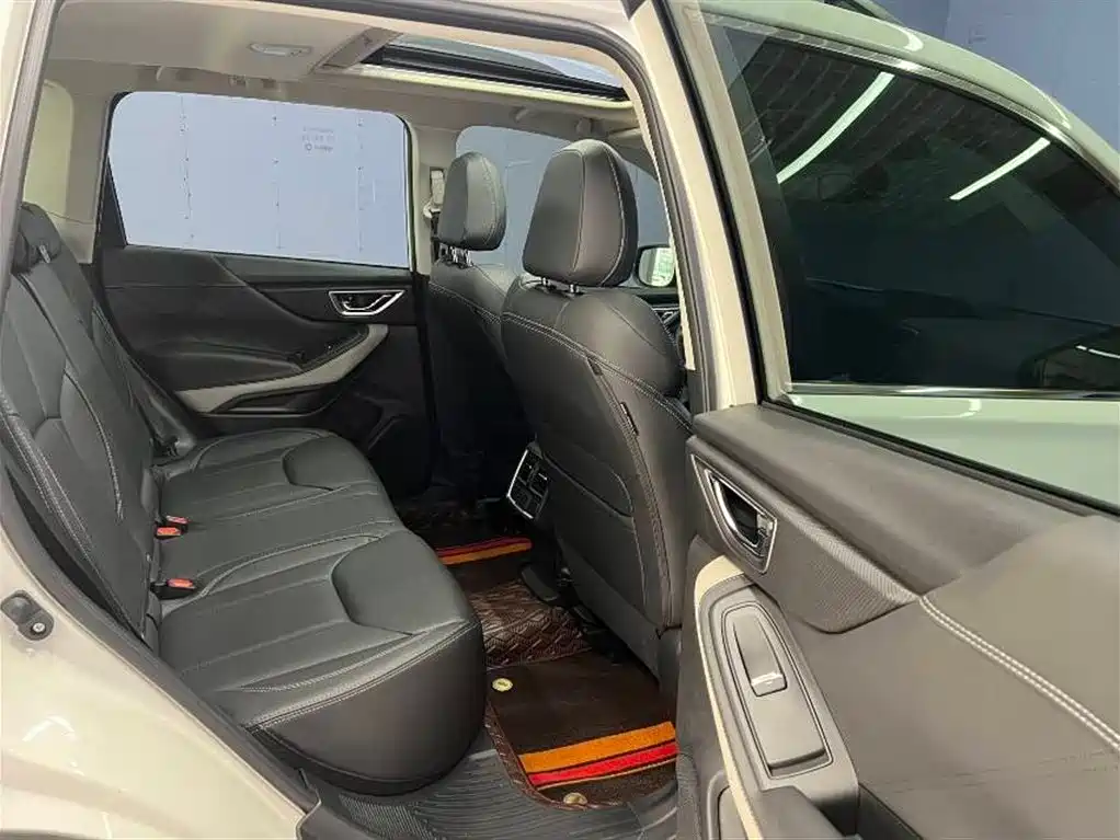 Subaru Forester 2022 2.0i AWD Luxury Edition with EyeSight фото 10