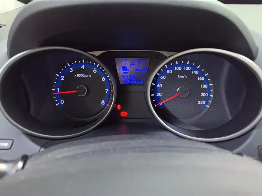 Hyundai Beijing Hyundai ix35 2013 2.0L Auto 2WD Smart GLS China IV фото 14
