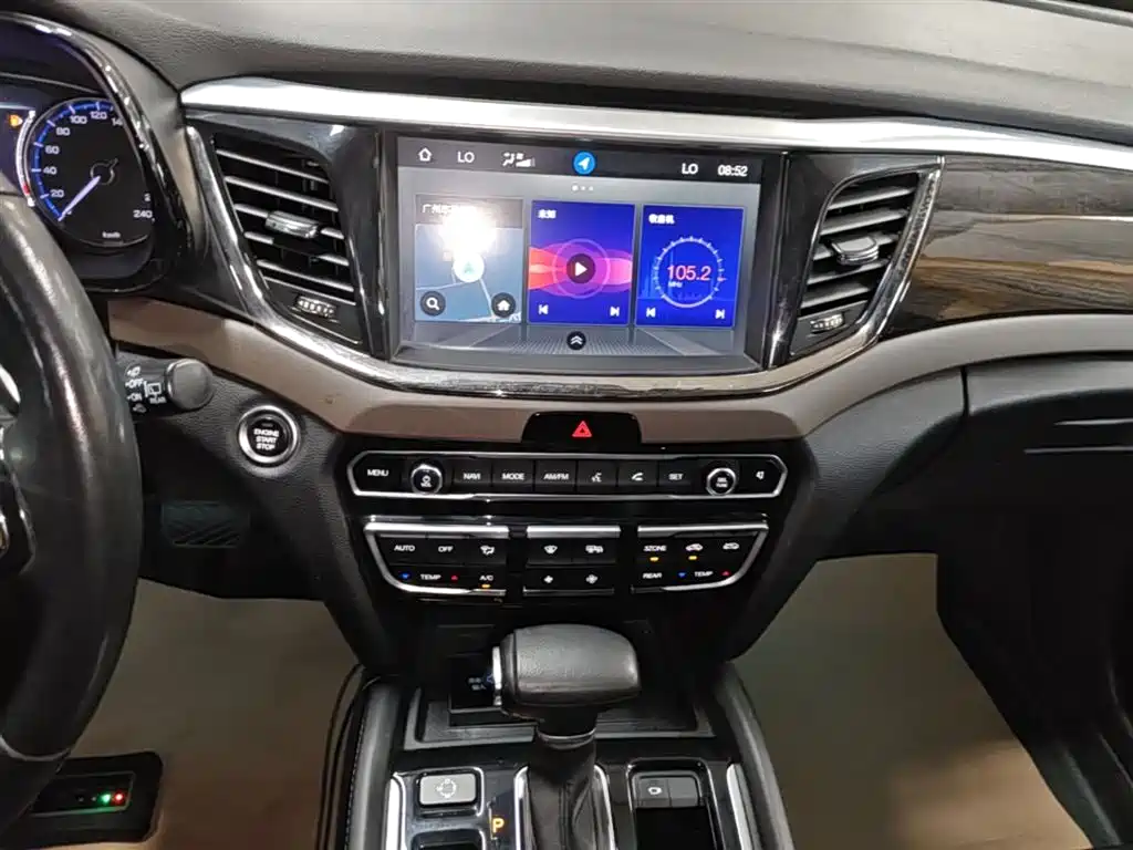 GAC Trumpchi Trumpchi GS8 2017 320T 2WD Luxury Smart Connect (7-seater) фото 13