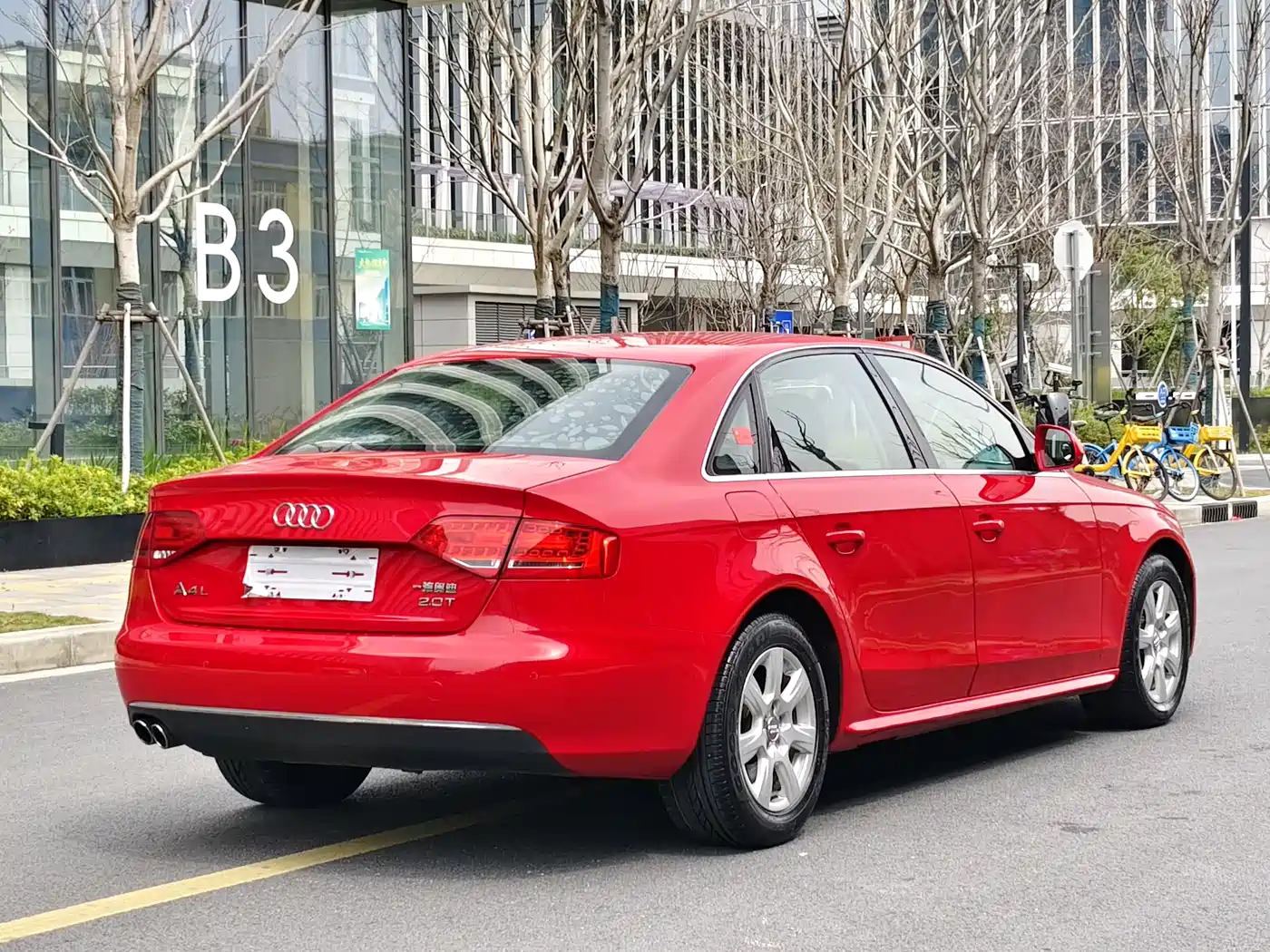 Audi A4L 2011 2.0 TFSI Standard фото 4
