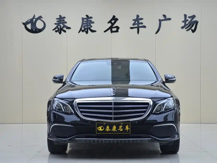 Фото 2 - Mercedes-Benz E-Class