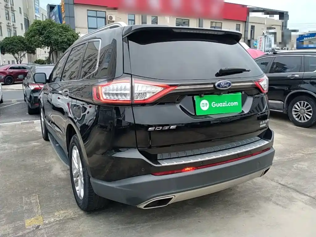 Фото 5 - Ford Edge