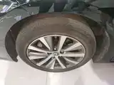 Фото 23 - Lexus ES