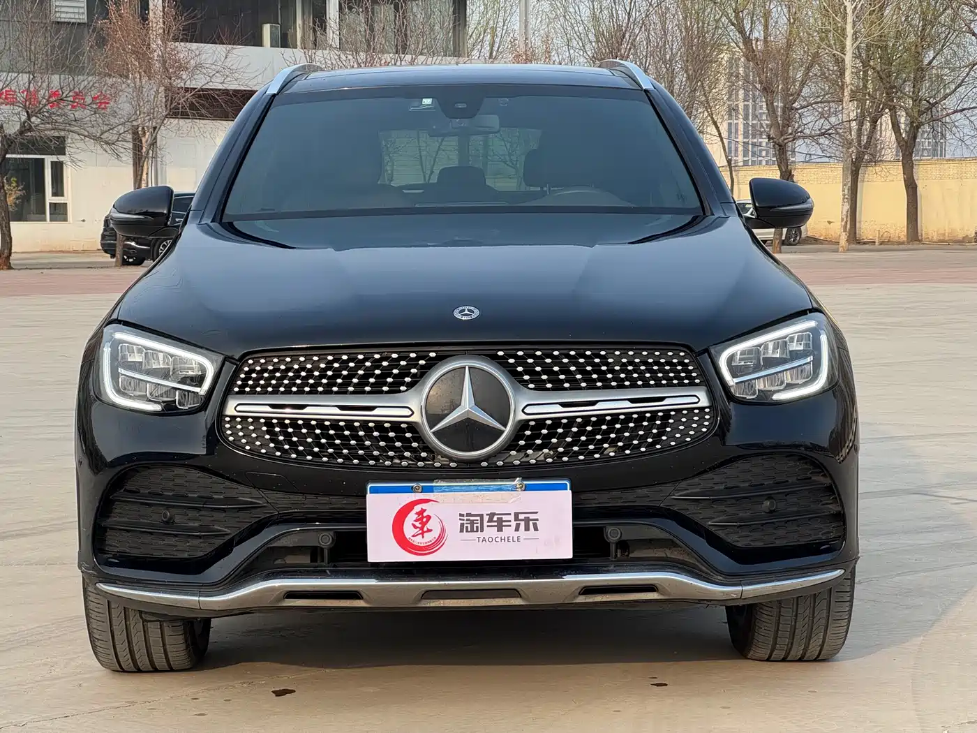 MERCEDES-BENZ GLC